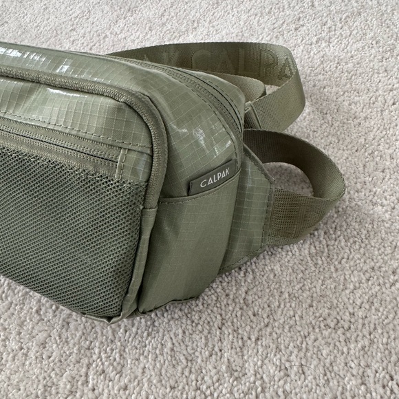 Calpak Terra Sling - Juniper Green - Picture 3 of 12